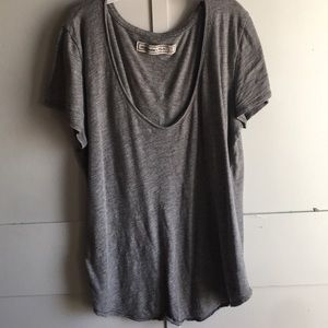 Gray Abercrombie and Fitch t-shirt